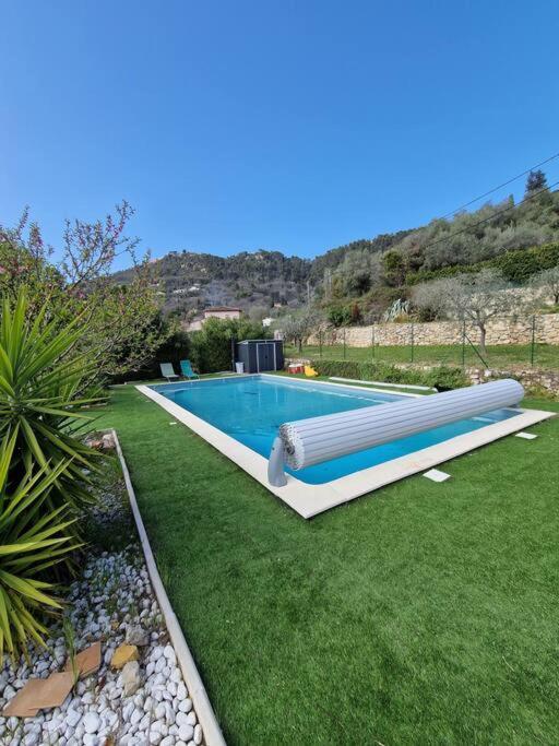Appartement 2 Pieces Renove Avec Acces Piscine Peymeinade Extérieur photo