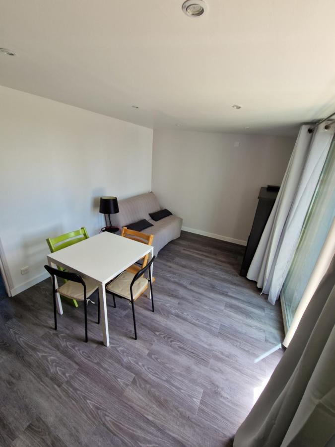Appartement 2 Pieces Renove Avec Acces Piscine Peymeinade Extérieur photo